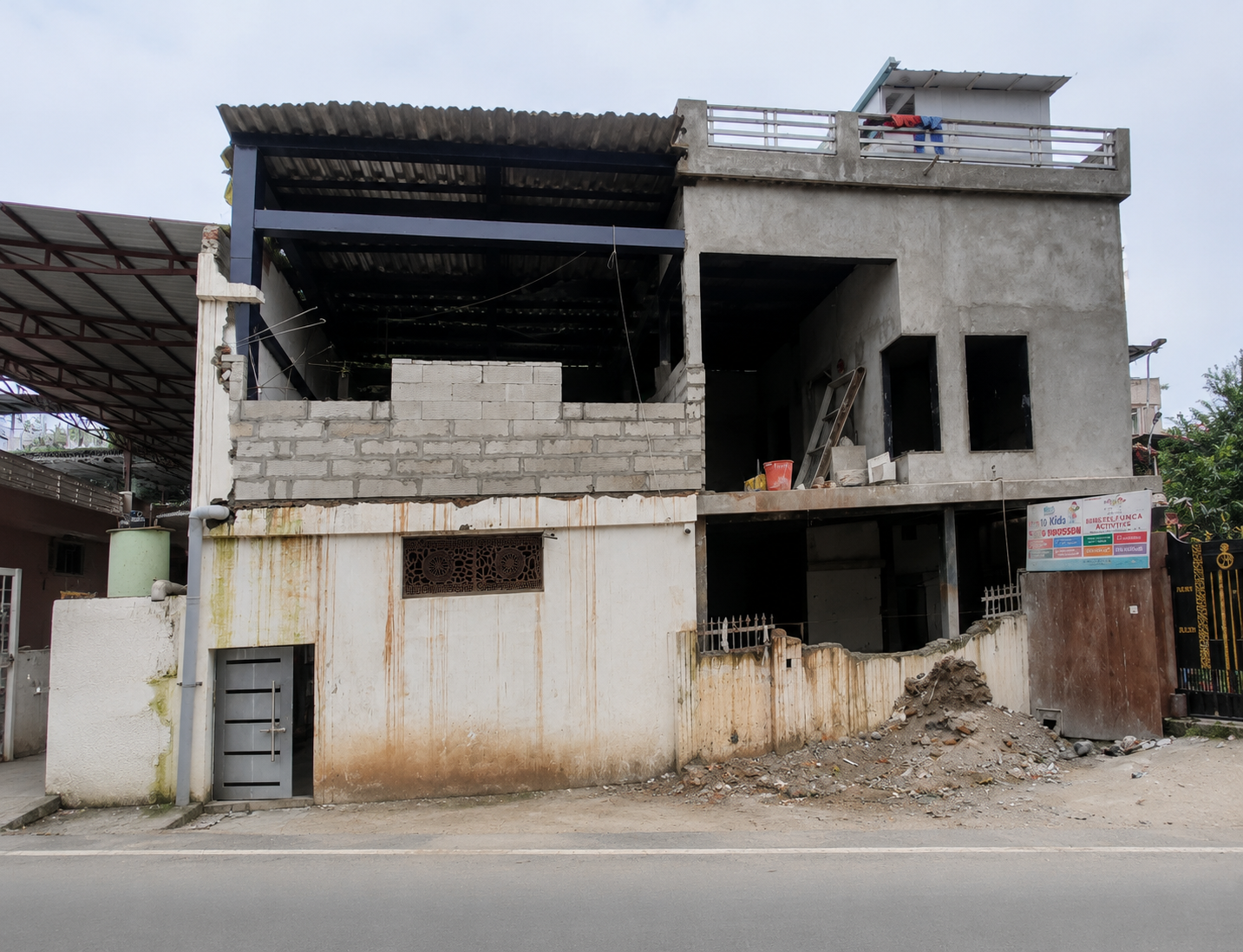 Bansal residence construction and exterior execution by AD Interio